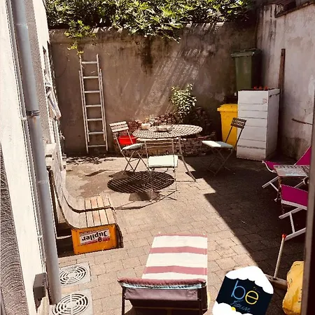 Be House ホームステイ